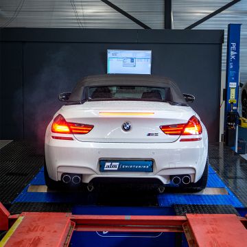 Wij hebben deze witte BMW M6 cabrio uit 2012 stage 1 mogen tunen! Wat vind jij van de cabrio uitvoering?