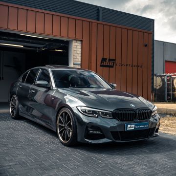 BMW 330e