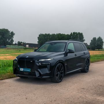 BMW X7 M60i