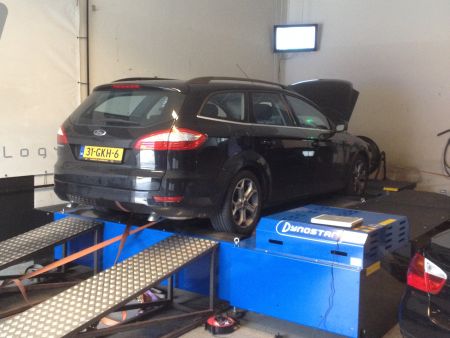 Ford Mondeo 2.5 T 220pk